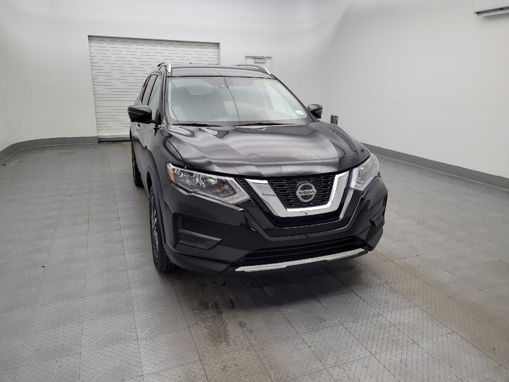 Used 2019 Nissan Rogue SV w/ Premium Package image 14