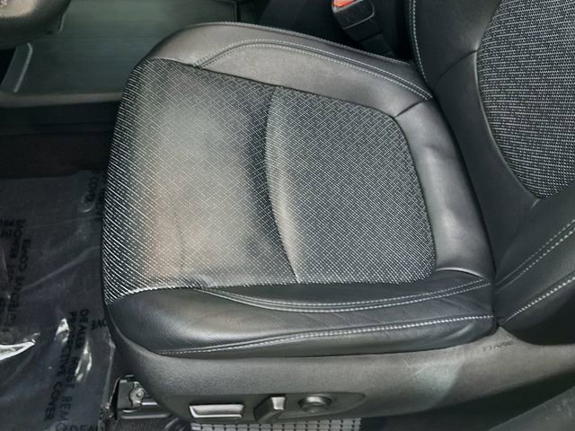 Used 2023 Toyota Sienna XSE image 19