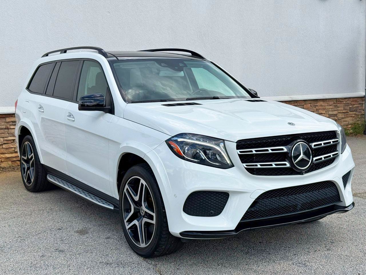 Used 2018 Mercedes-Benz GLS 550 4MATIC image 5