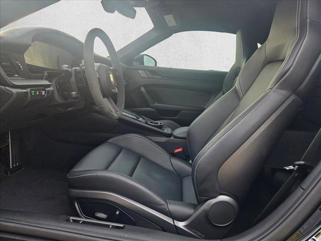 Used 2026 Porsche 911 Carrera GTS RWD image 15