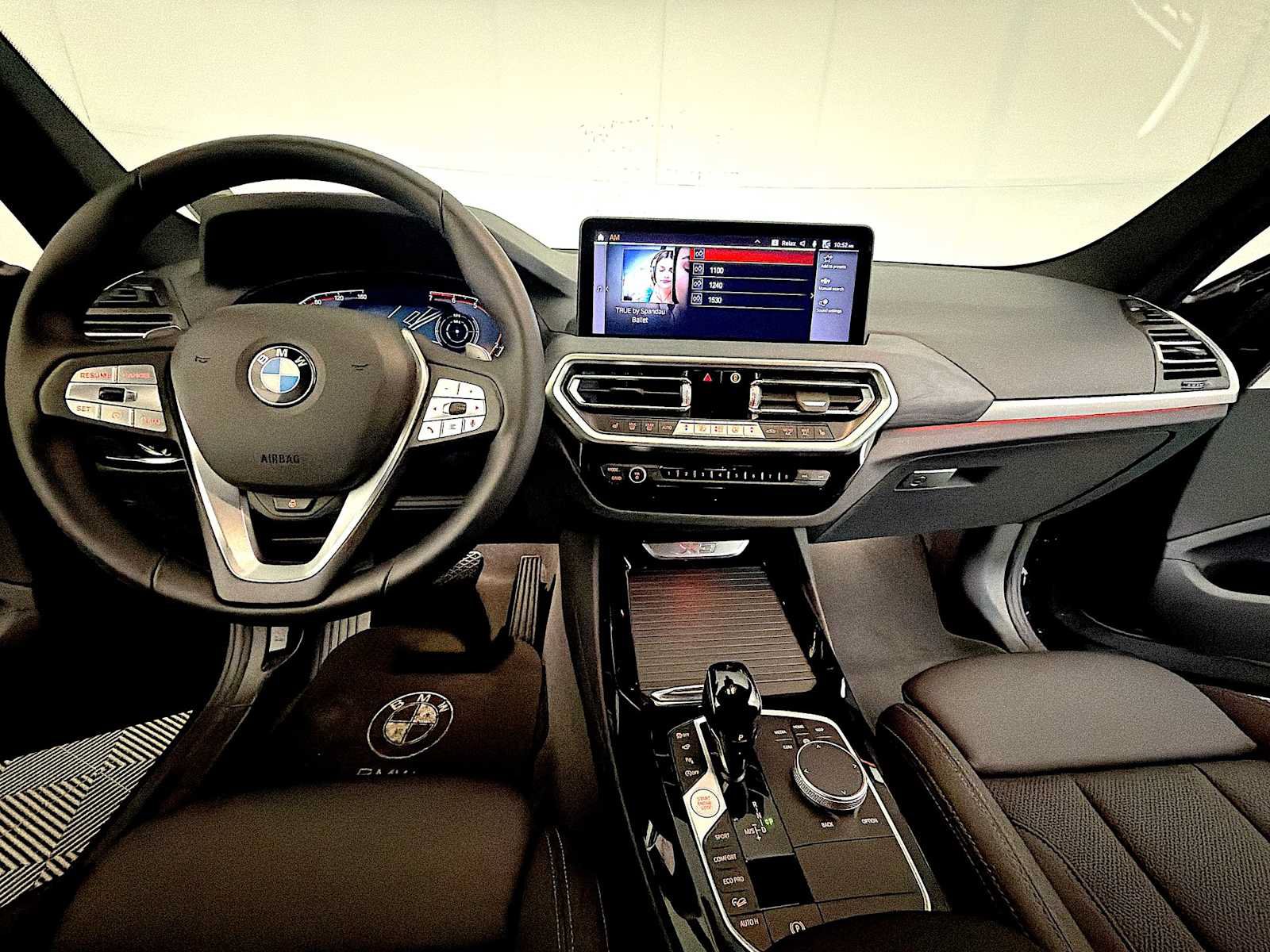 Used 2024 BMW X3 xDrive30i w/ Premium Package w/ZPA AWD/4WD image 14