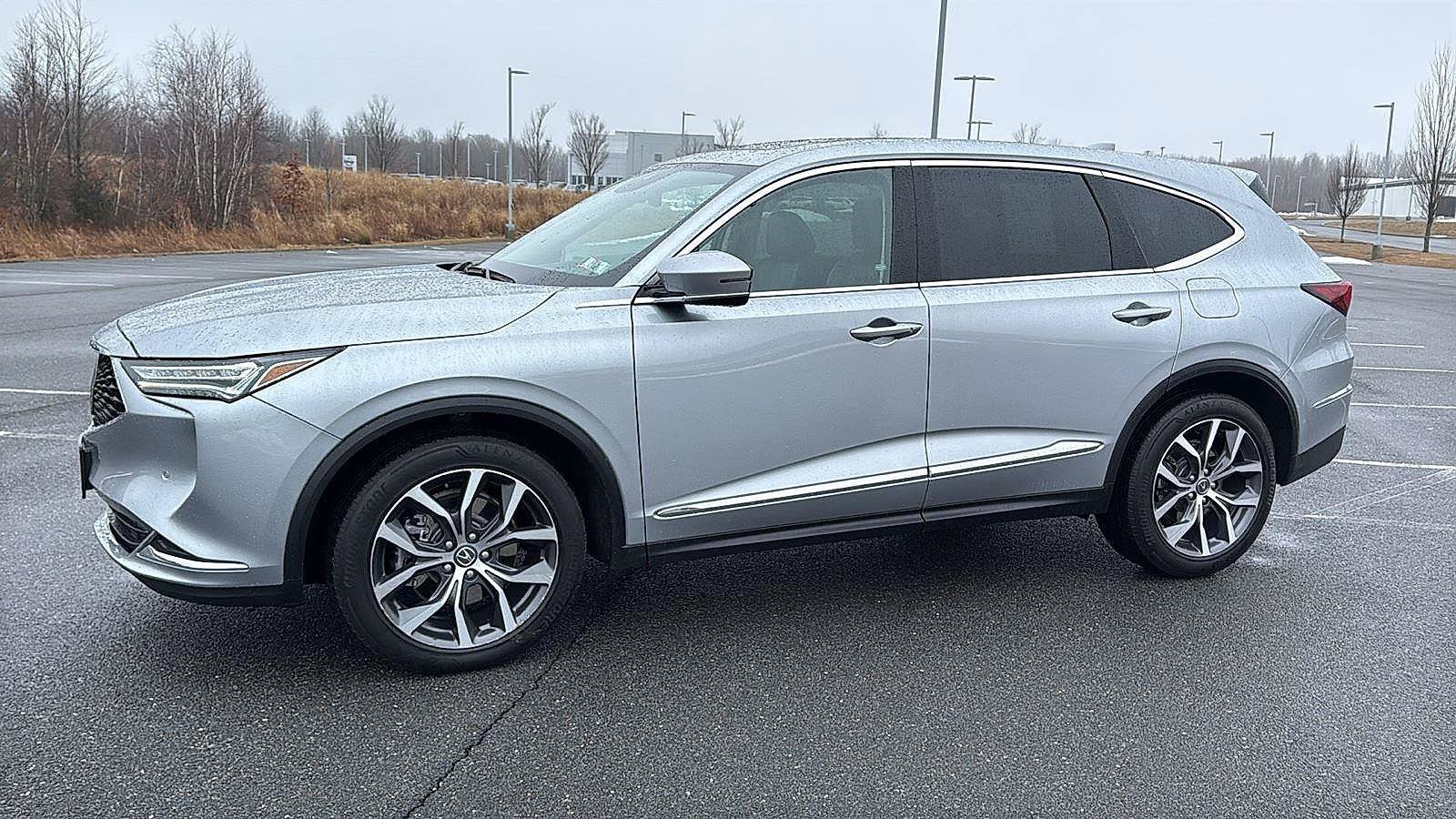 Used 2023 Acura MDX w/ Technology Package AWD/4WD image 13