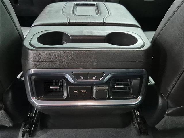 Used 2019 Chevrolet Silverado 1500 High Country RWD image 16