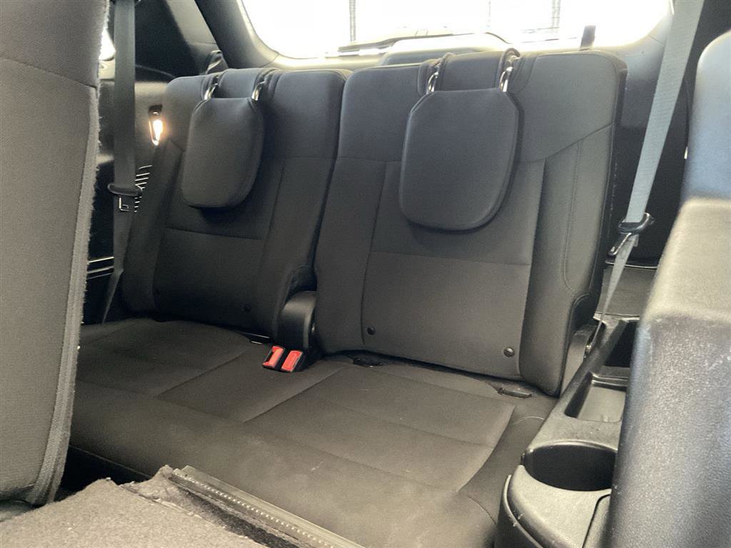 Used 2020 Ford Explorer XLT image 12