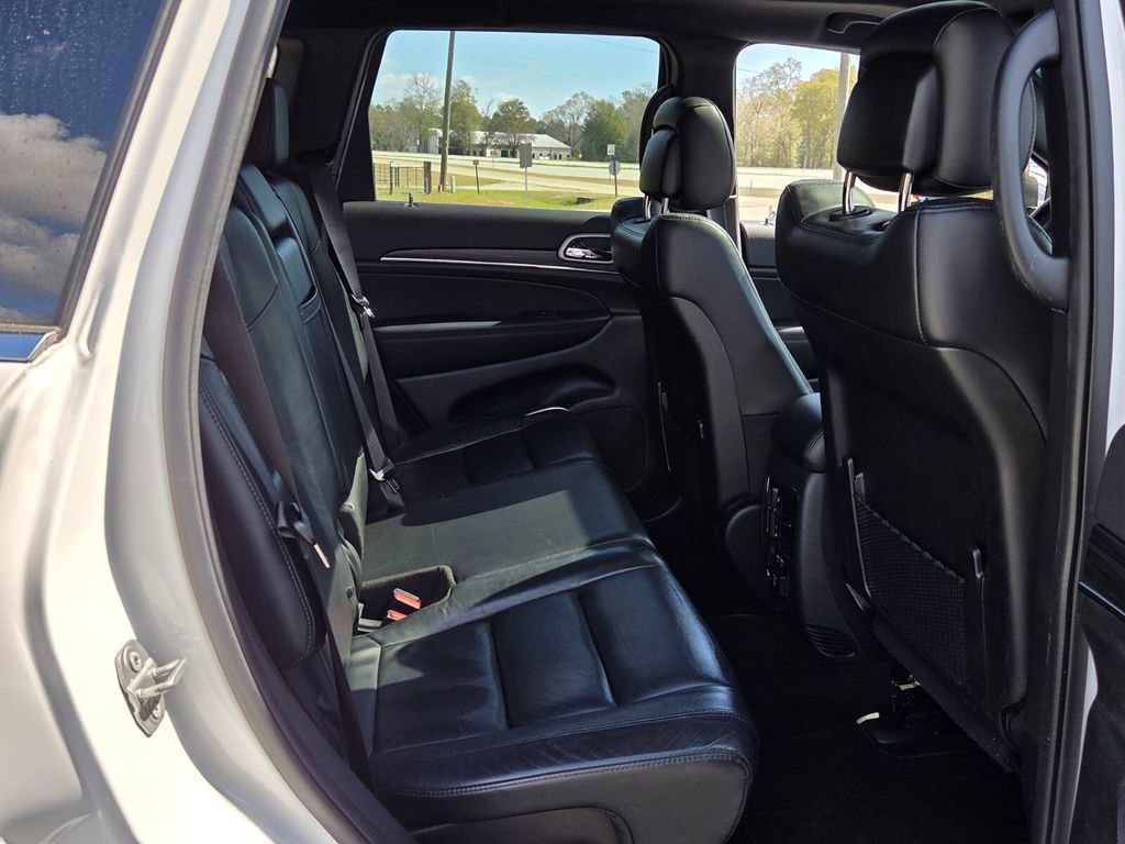 Used 2022 Jeep Grand Cherokee Limited image 15