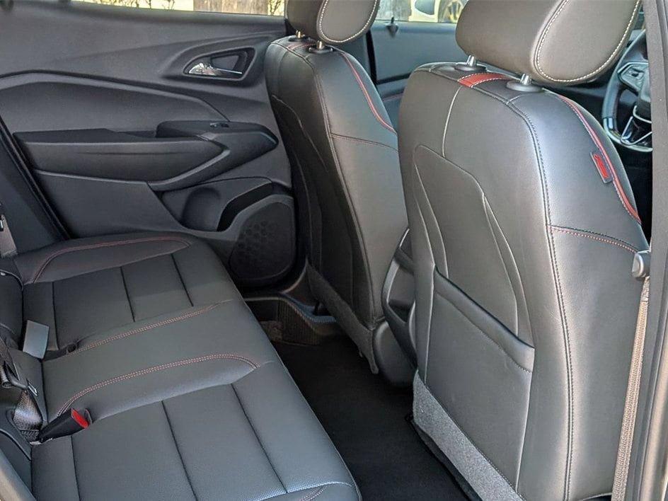 New 2026 Chevrolet Trax RS w/ Sunroof Package FWD image 25