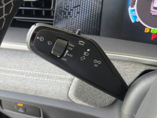 Used 2025 Volkswagen Tiguan S FWD image 26