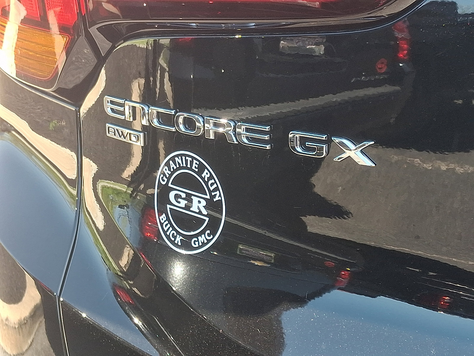 Used 2025 Buick Encore GX Preferred AWD/4WD image 29