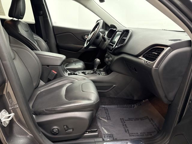 Used 2019 Jeep Cherokee Limited w/ Technology Group image 23