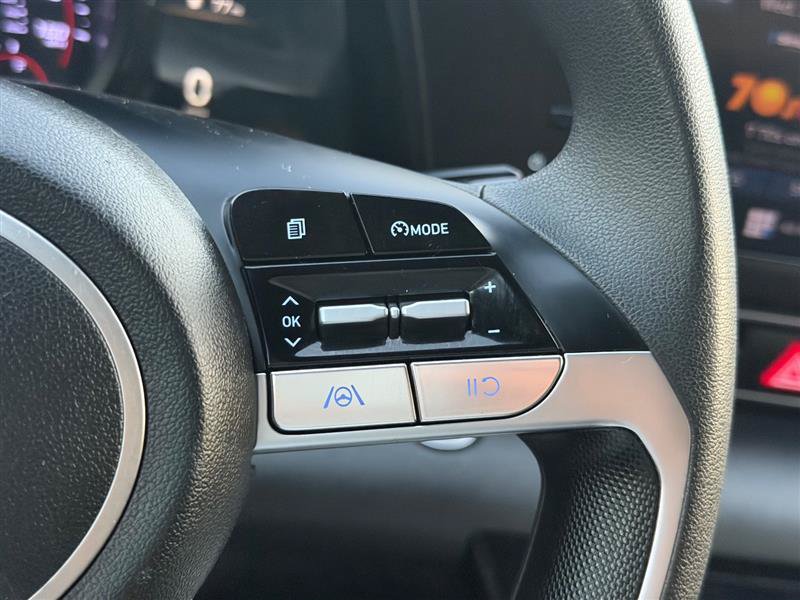 Used 2023 Hyundai Elantra SEL FWD image 40