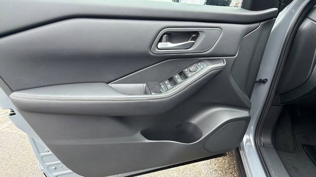 New 2026 Nissan Rogue SV image 19