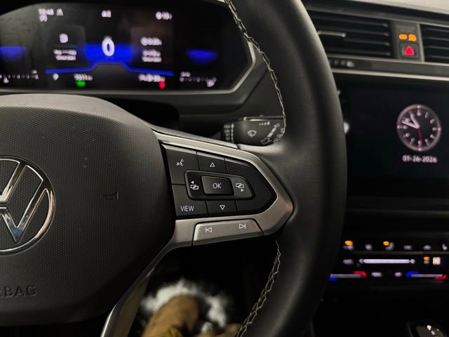 Used 2024 Volkswagen Tiguan SE image 24