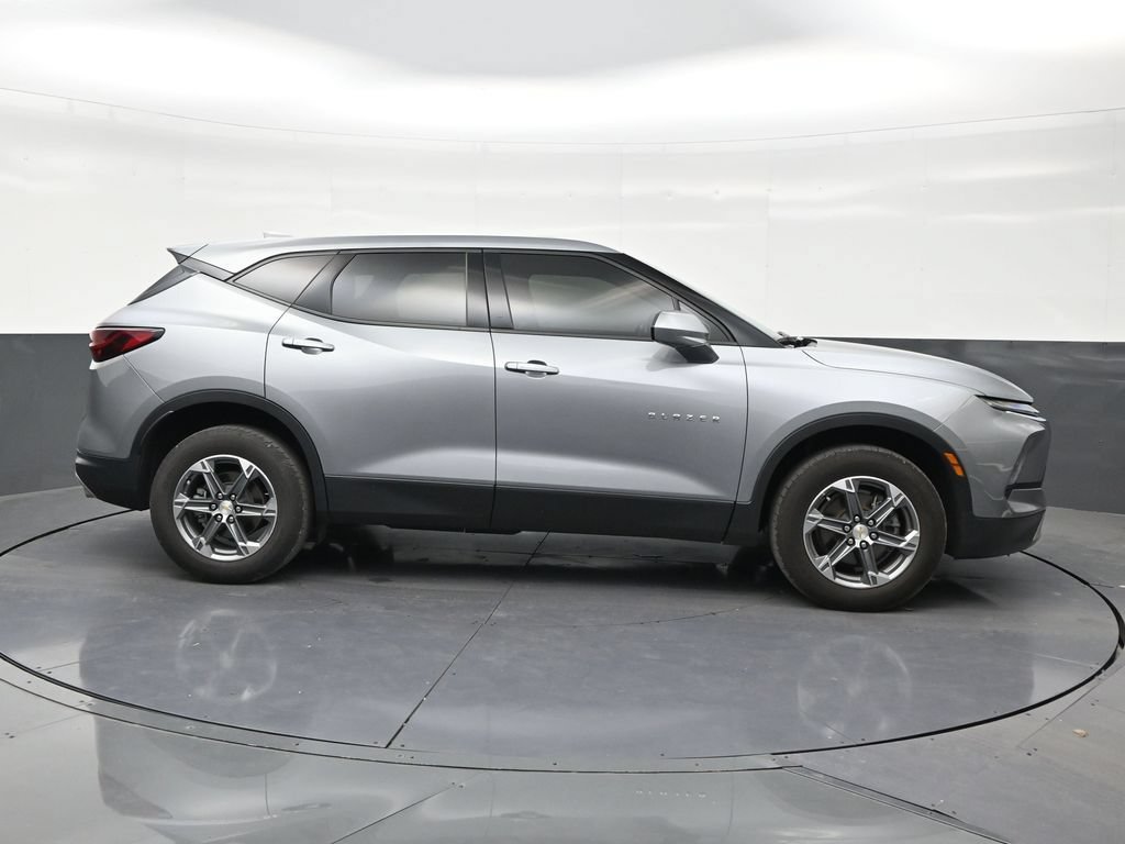 Used 2024 Chevrolet Blazer LT FWD image 6