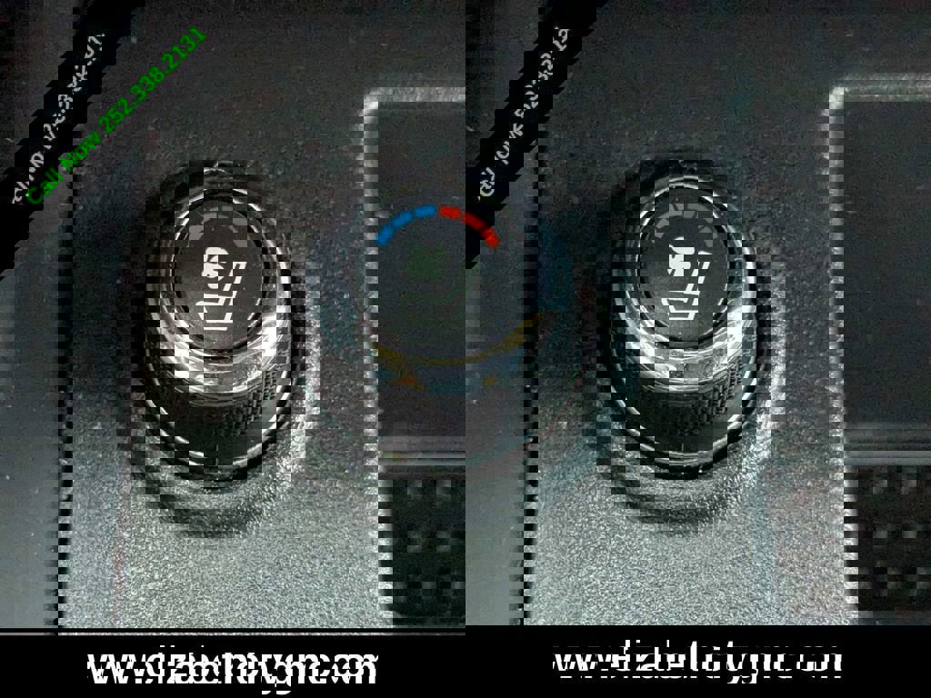 Used 2021 Nissan Titan PRO-4X w/ Pro-4x Convenience Package image 36