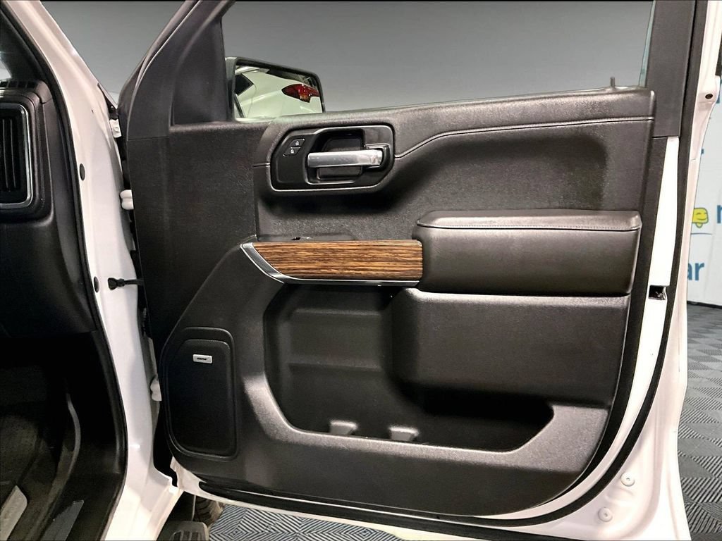 Used 2019 Chevrolet Silverado 1500 High Country AWD/4WD image 12
