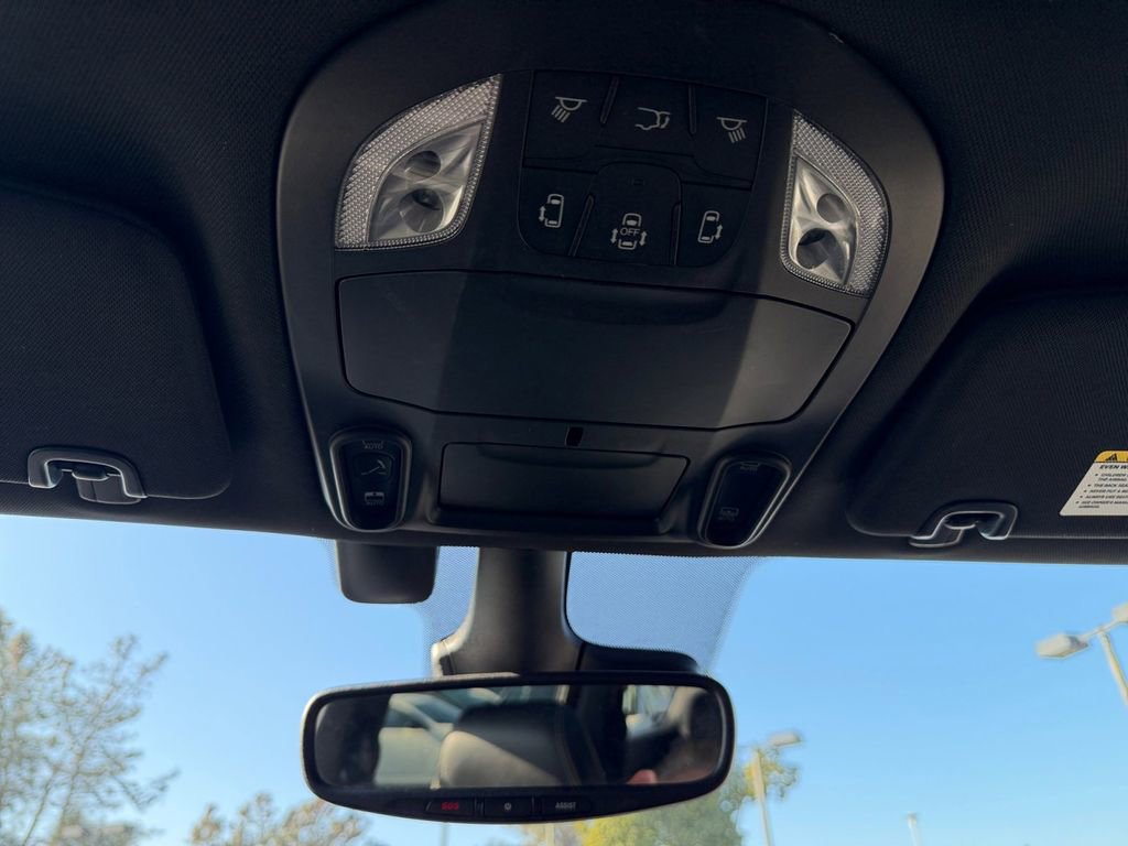 Used 2022 Chrysler Pacifica Limited w/ S Appearance Package image 24