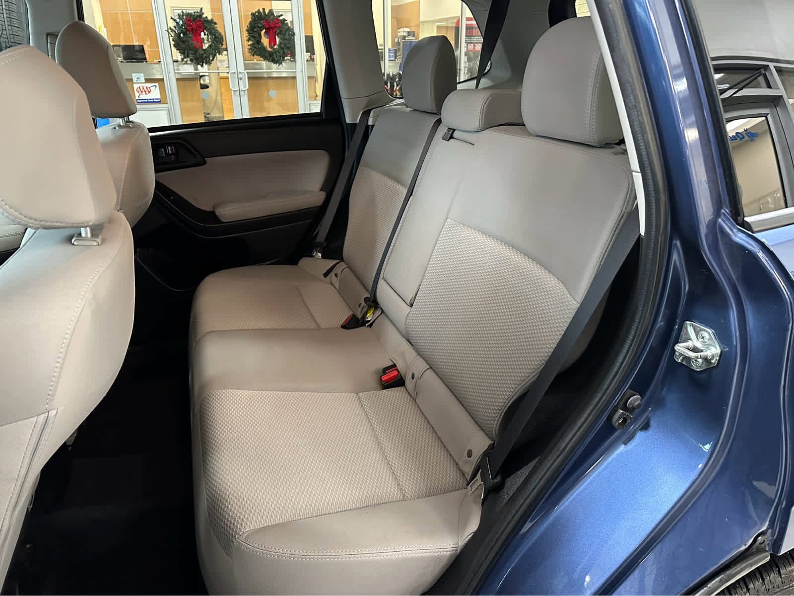 Used 2014 Subaru Forester 2.5i Premium w/ All-Weather Package image 32