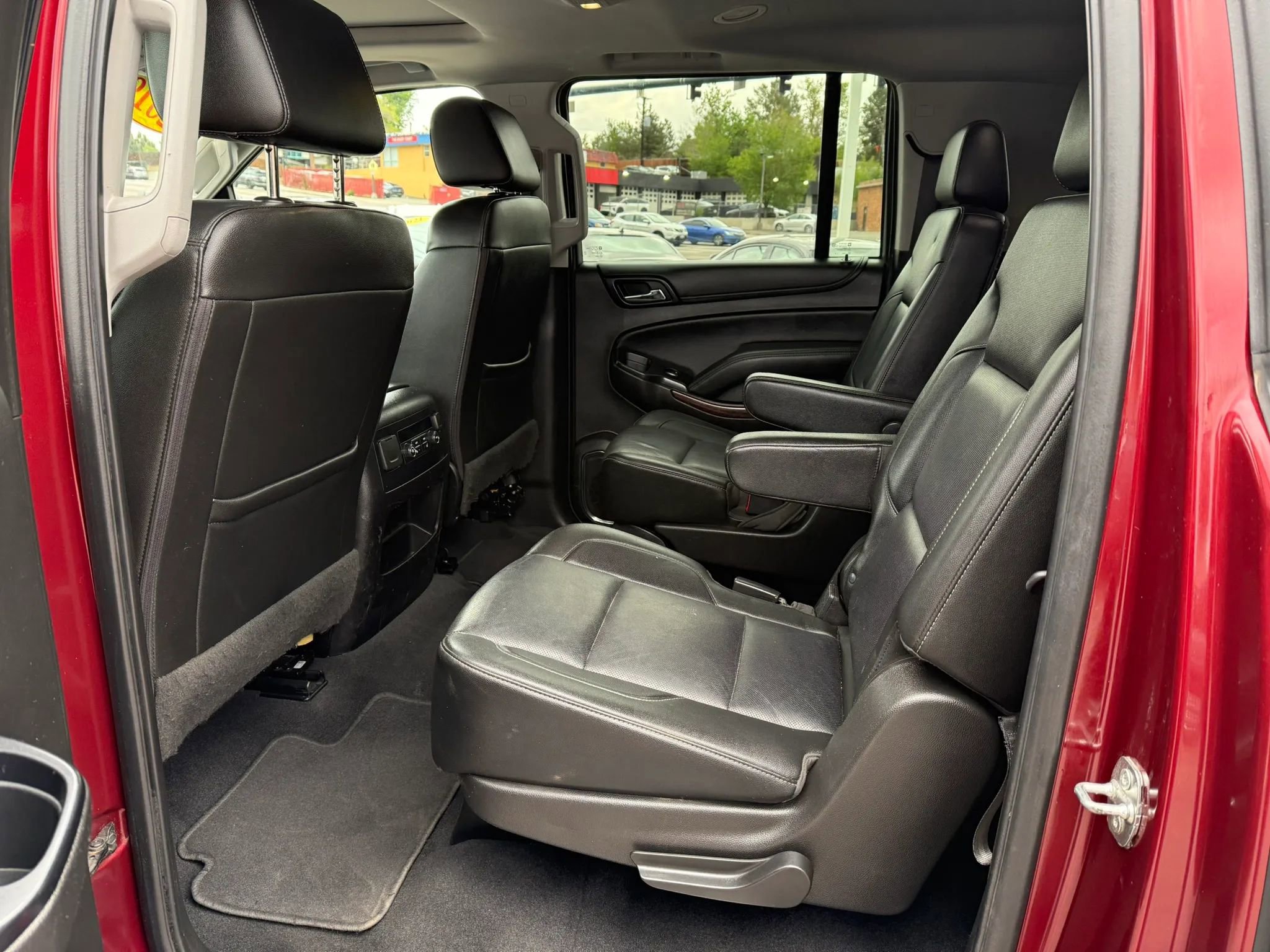 Used 2019 GMC Yukon XL SLT AWD/4WD image 12