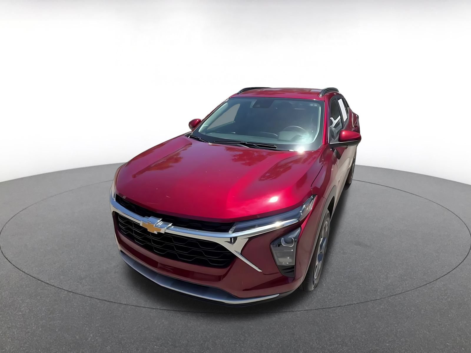 Used 2025 Chevrolet Trax LT FWD image 7