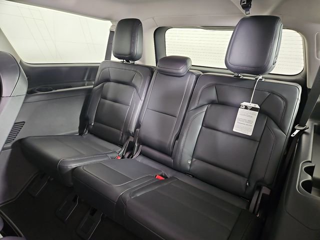 New 2025 Lincoln Navigator L Reserve AWD/4WD image 9