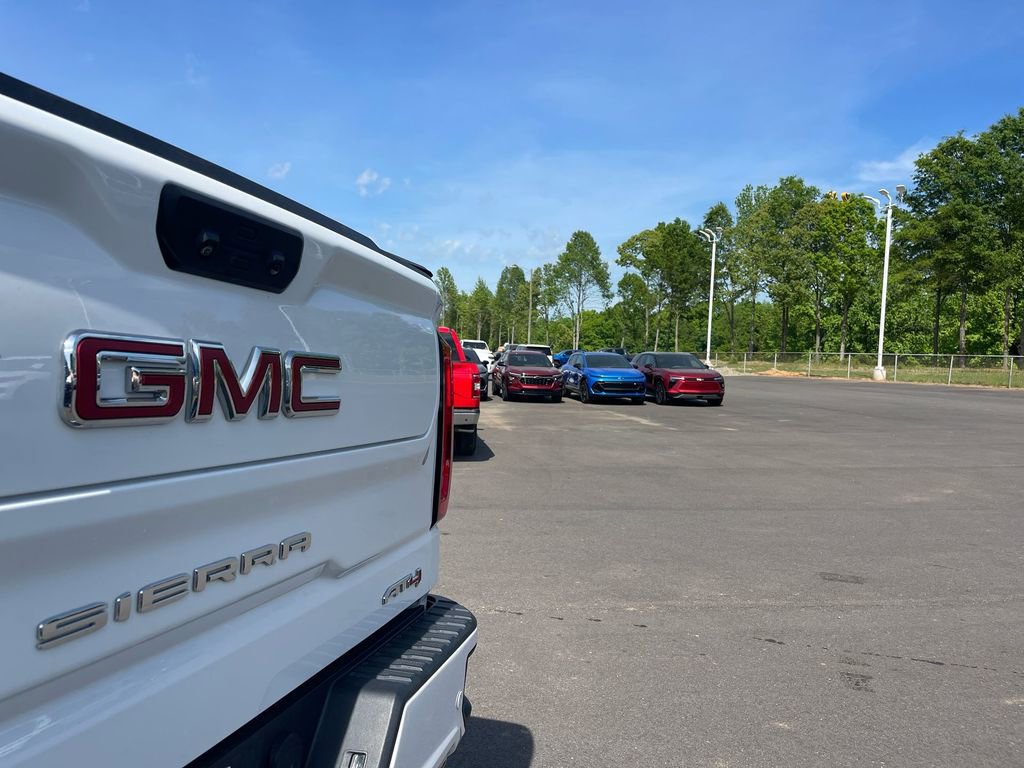 Used 2023 GMC Sierra 1500 AT4 w/ AT4 Premium Package image 32