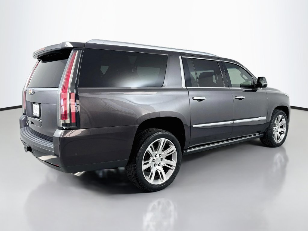 Used 2017 Cadillac Escalade ESV Premium Luxury AWD/4WD image 7