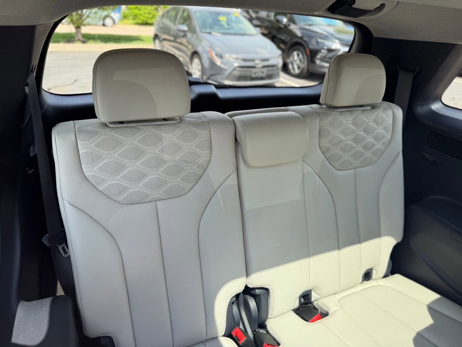 Used 2021 Hyundai Palisade Limited image 32