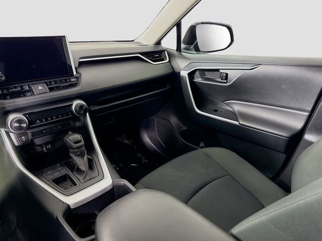 Certified 2025 Toyota RAV4 LE image 21