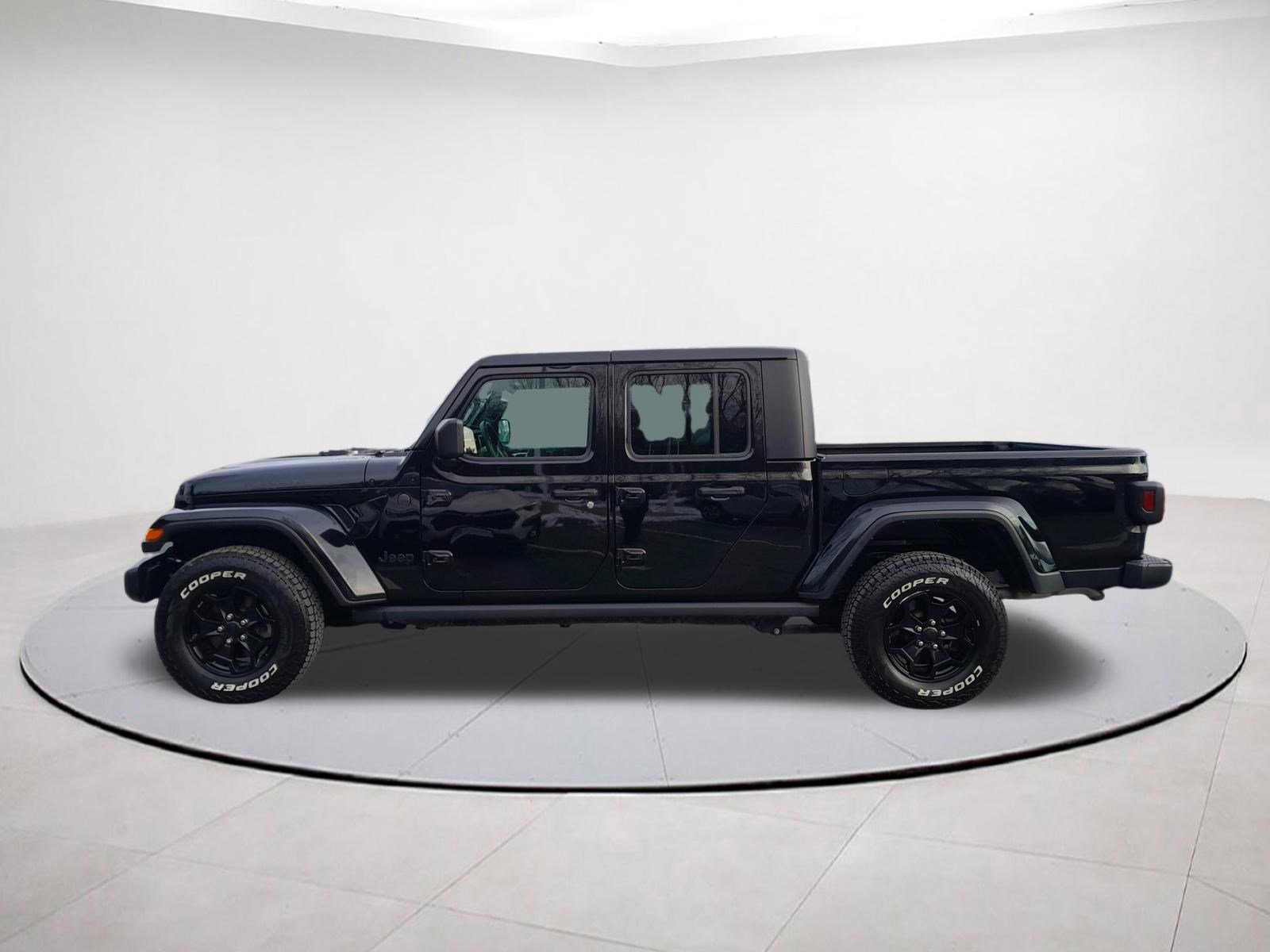 Certified 2022 Jeep Gladiator Sport image 4