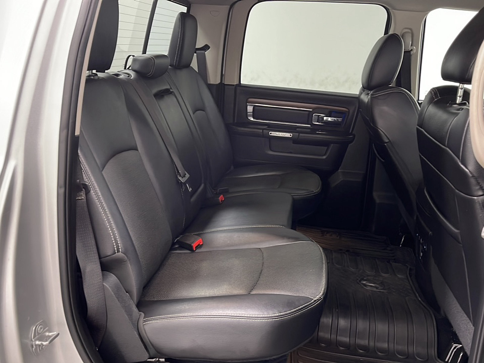Used 2017 RAM 1500 Laramie w/ Convenience Group AWD/4WD image 20