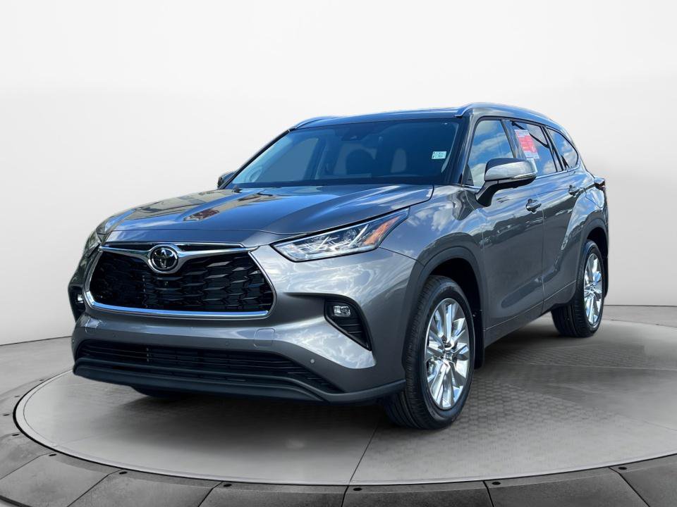 New 2026 Toyota Highlander Limited AWD/4WD image 3