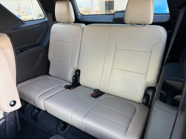 Used 2023 Chevrolet Traverse LT w/ LPO, Floor Liner Package image 34