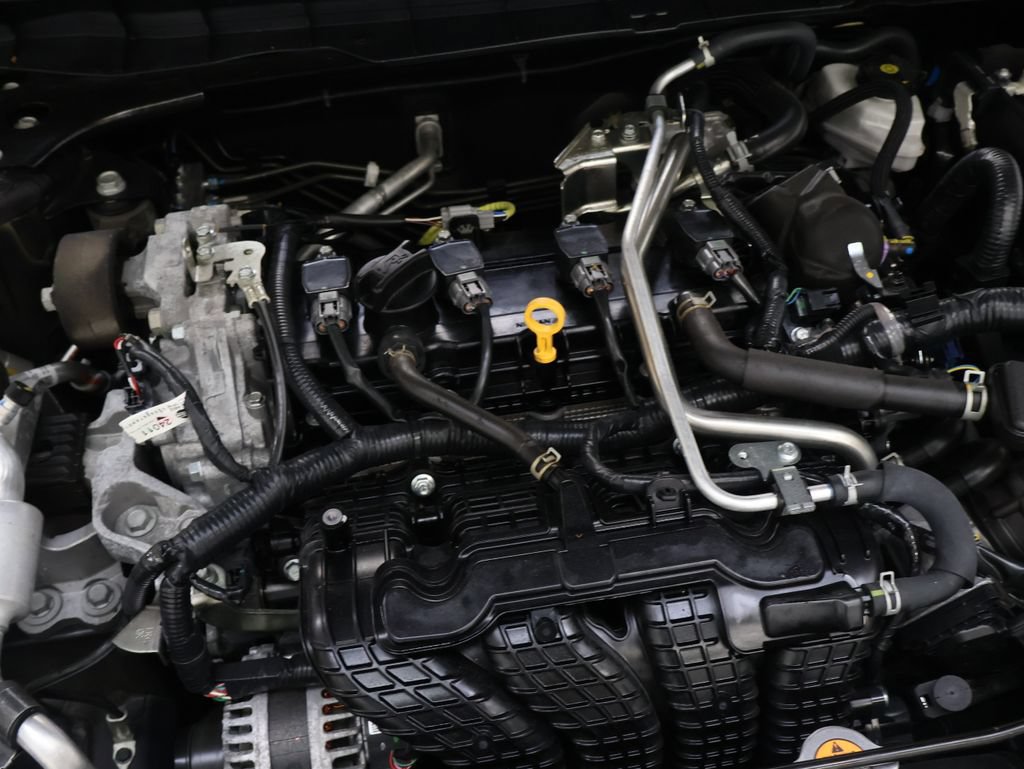 Used 2025 Nissan Altima 2.5 SV FWD image 25