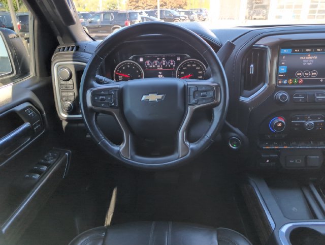 Used 2019 Chevrolet Silverado 1500 High Country w/ Technology Package AWD/4WD image 19