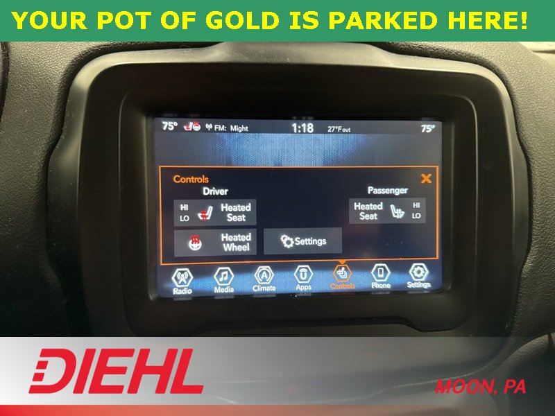 Used 2018 Jeep Renegade Latitude w/ Cold Weather Group image 28