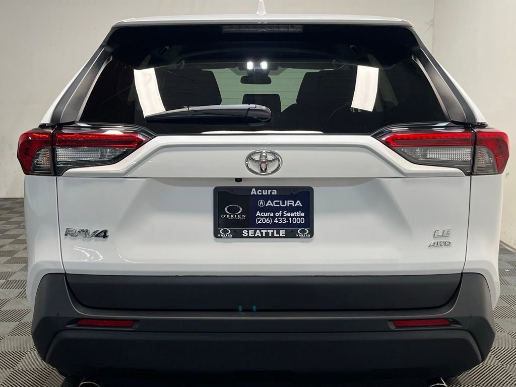 Used 2023 Toyota RAV4 LE AWD/4WD image 20