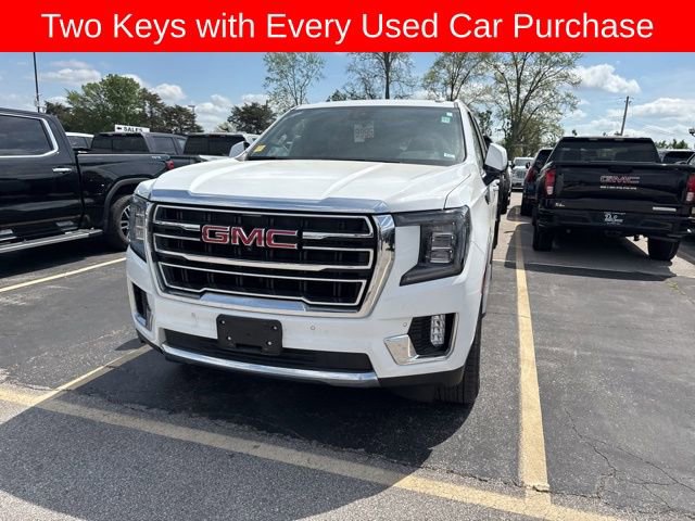 Used 2023 GMC Yukon SLT w/ SLT Luxury Package image 3