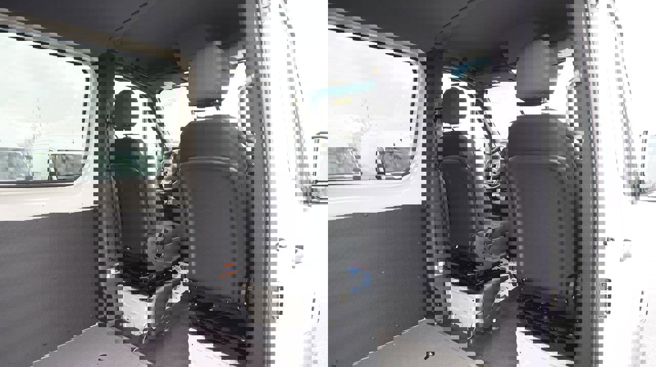 New 2026 Mercedes-Benz Sprinter 144 Cargo image 10