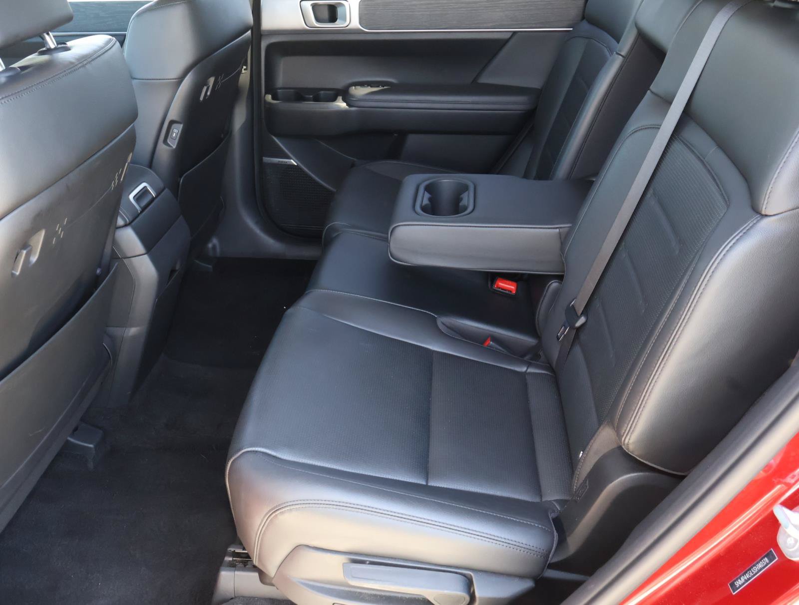 Used 2025 Hyundai Santa Fe Limited FWD image 20