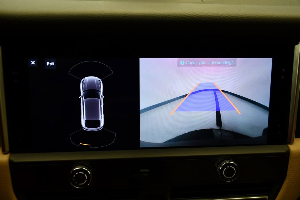 Certified 2023 Porsche Macan Turbo image 32