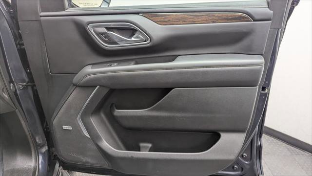 Used 2023 Chevrolet Suburban Premier image 24