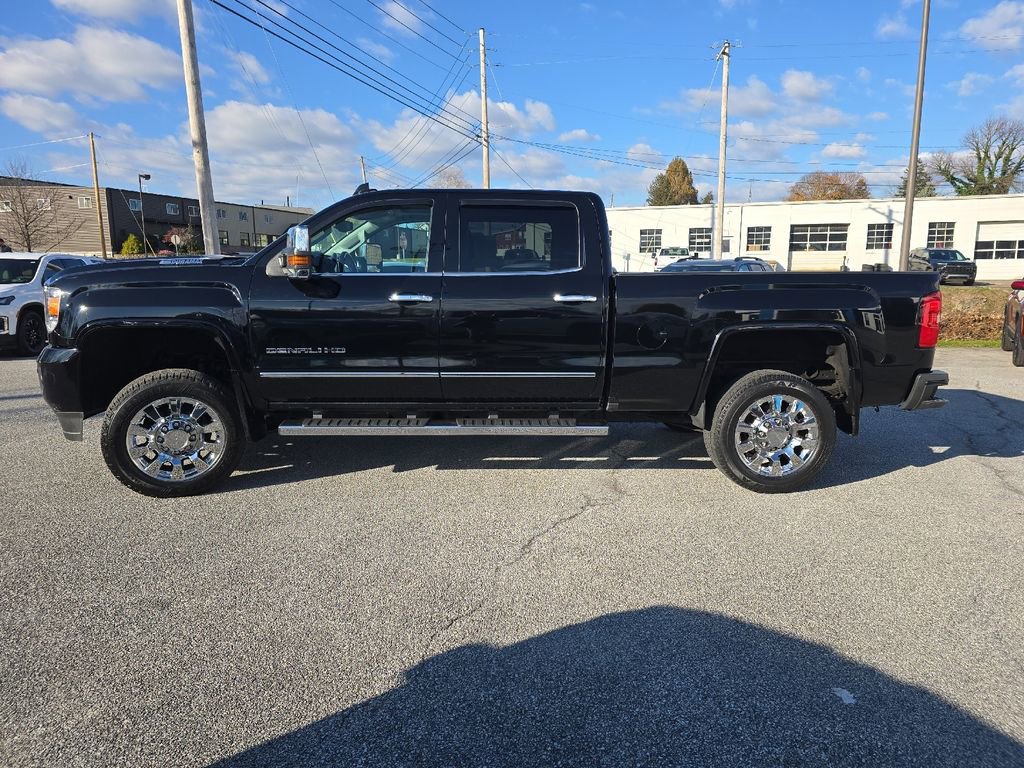 Used 2018 GMC Sierra 2500 Denali image 8