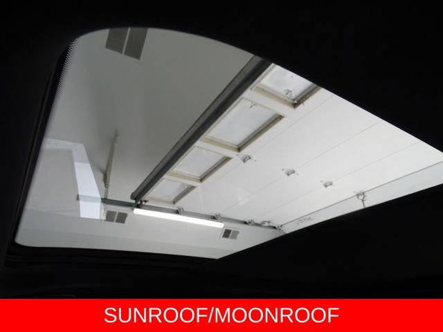 Certified 2023 Jeep Compass Latitude w/ Sun and Sound Group image 11