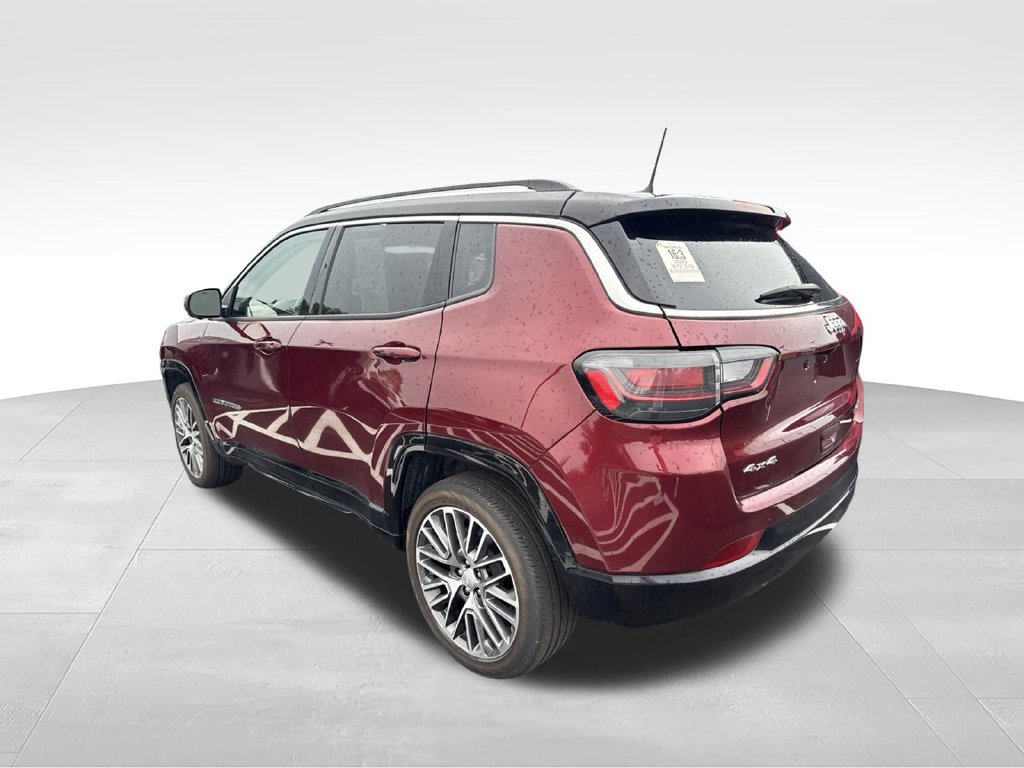 Certified 2022 Jeep Compass Limited w/ Elite Group AWD/4WD image 5