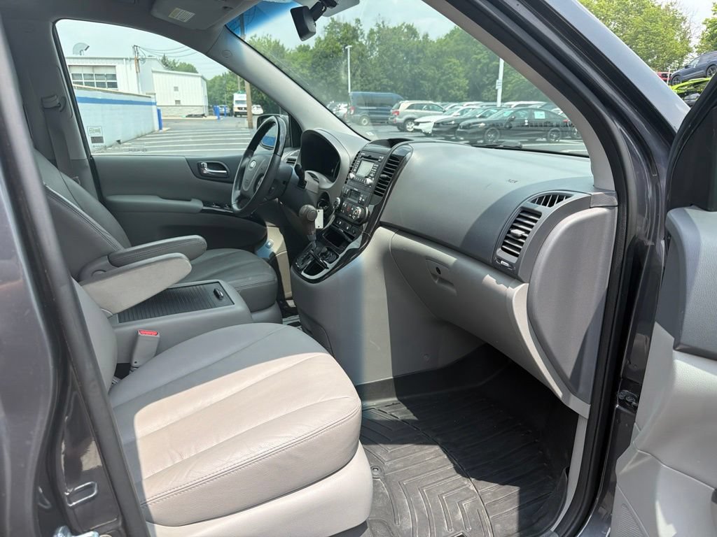Used 2014 Kia Sedona EX FWD image 26