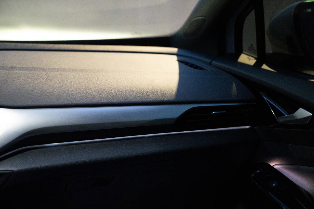 Used 2022 Volkswagen ID.4 Pro RWD image 28