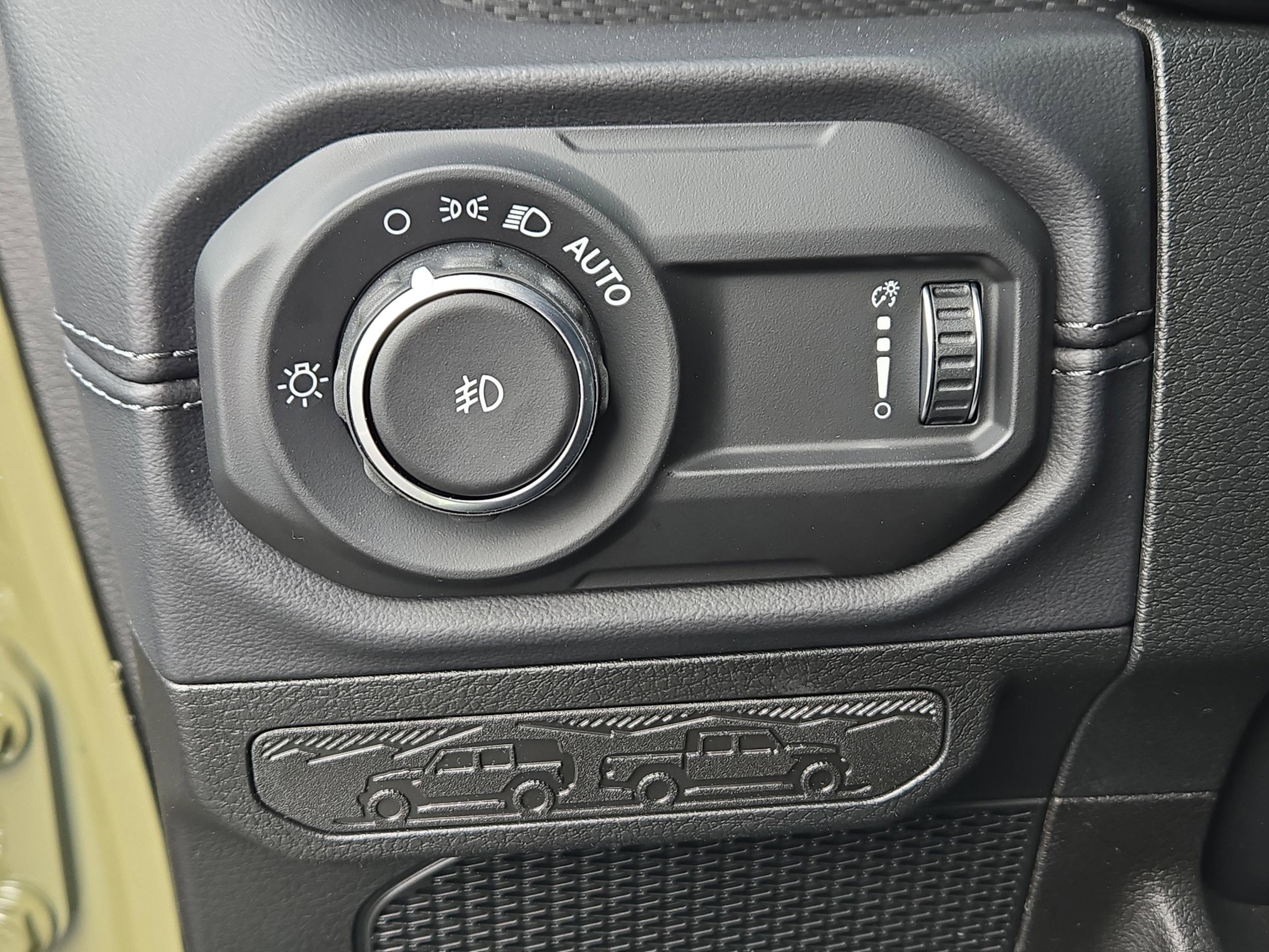 New 2026 Jeep Wrangler Unlimited Rubicon w/ Safety Group image 21