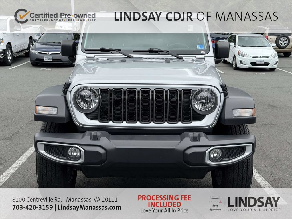 Certified 2024 Jeep Gladiator Sport AWD/4WD image 3