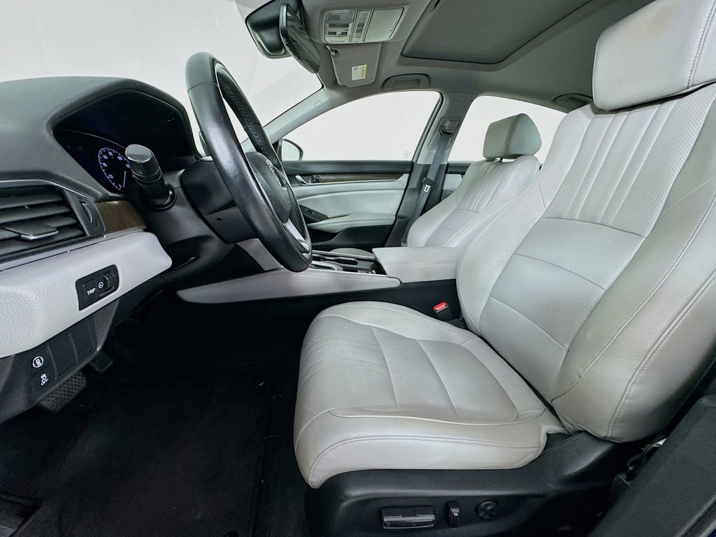 Used 2019 Honda Accord EX-L image 25