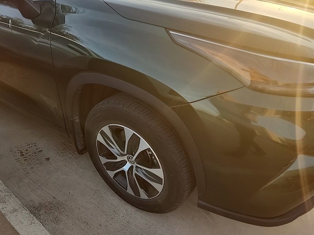 Used 2023 Toyota Highlander L image 20